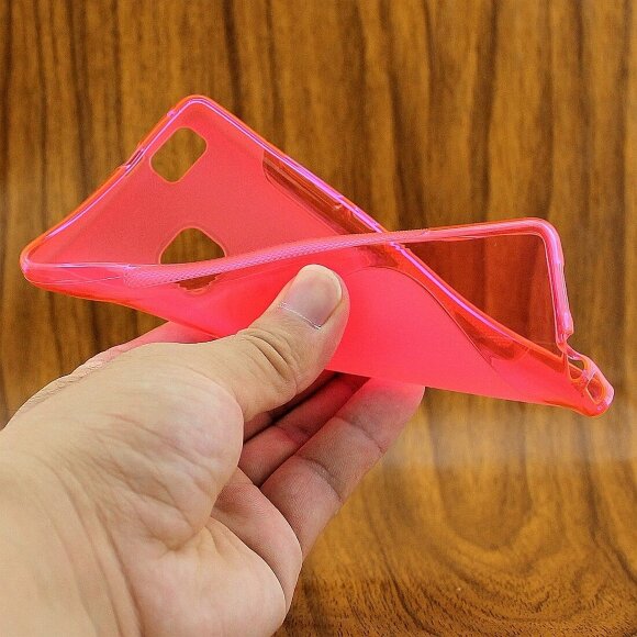 Нескользящий чехол для Huawei P9 Lite (малиновый) Нескользящий чехол для Huawei P9 Lite (малиновый)