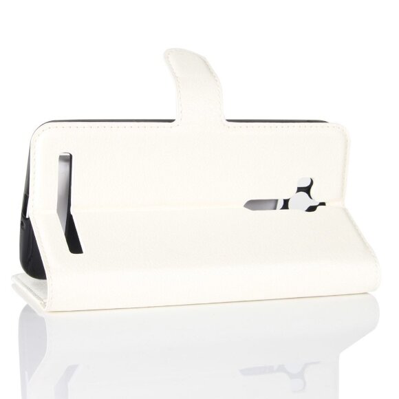 Чехол с визитницей для ASUS ZenFone Go ZB552KL  (белый) Чехол с визитницей для ASUS ZenFone Go ZB552KL  (белый)