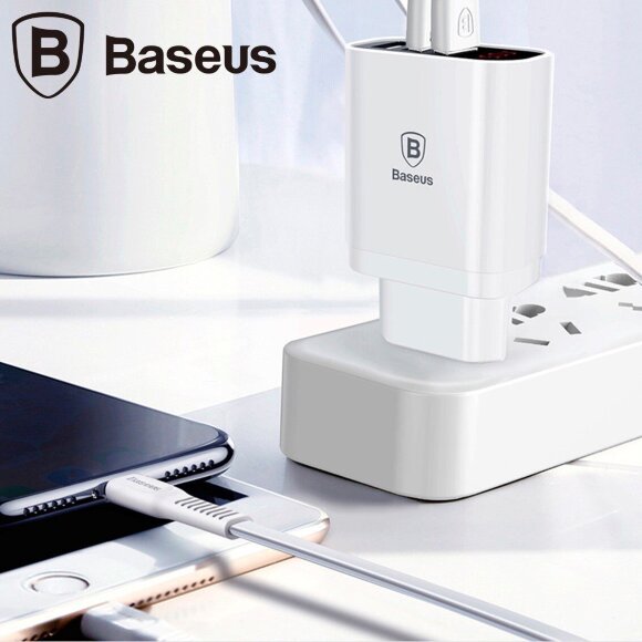 Зарядное устройство Baseus Mirror Lake Intelligent Digital Display 3.4A (белый) Зарядное устройство Baseus Mirror Lake Intelligent Digital Display 3.4A (белый)