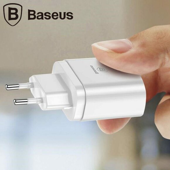 Зарядное устройство Baseus Mirror Lake Intelligent Digital Display 3.4A (белый) Зарядное устройство Baseus Mirror Lake Intelligent Digital Display 3.4A (белый)