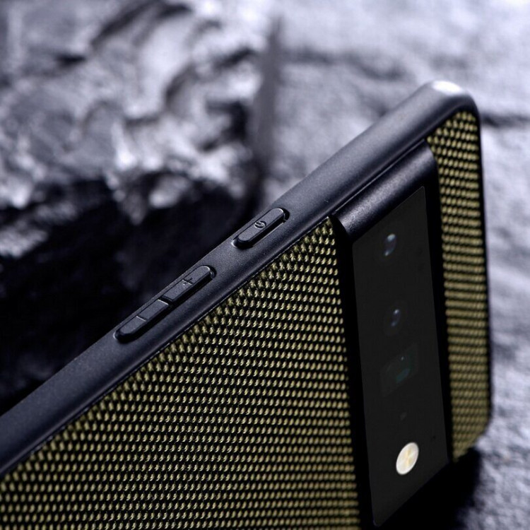 Чехол с текстурой нейлона для Google Pixel 7 (красный)