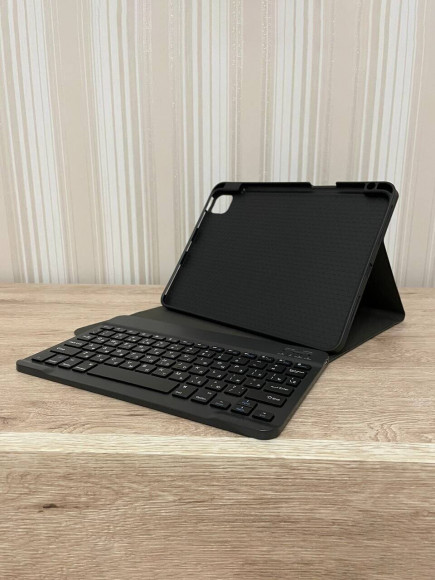 Чехол с клавиатурой для iPad Pro 11 (2022, 2021, 2020)