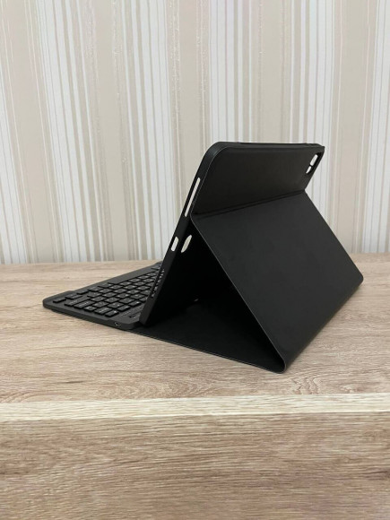 Чехол с клавиатурой для iPad Pro 11 (2022, 2021, 2020)