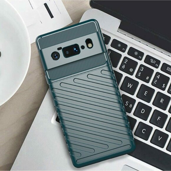 Чехол-накладка Thunder Series для Google Pixel 6 Pro (темно-зеленый) Чехол-накладка Thunder Series для Google Pixel 6 Pro (темно-зеленый)