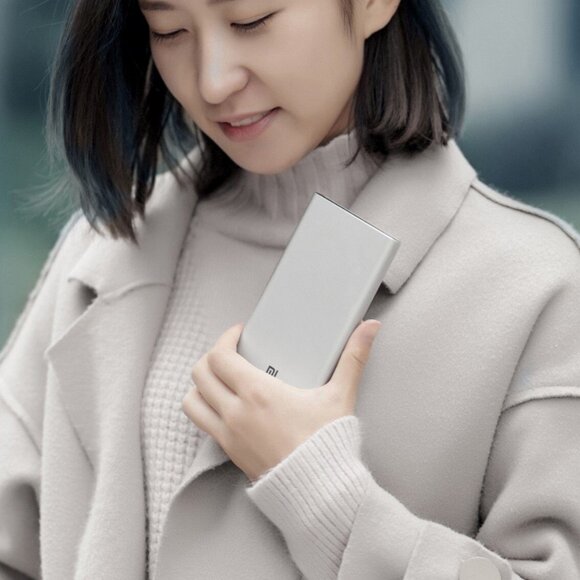 Внешний аккумулятор Xiaomi Mi Power Bank 3 10000 mAh Type-C (серебряный) Внешний аккумулятор Xiaomi Mi Power Bank 3 10000 mAh Type-C (серебряный)