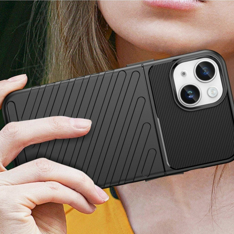 Чехол-накладка Thunder Series для iPhone 15 (черный)