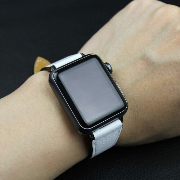 Кожаный ремешок для Apple Watch 42 и 44мм (белый) Кожаный ремешок для Apple Watch 42 и 44мм (белый)