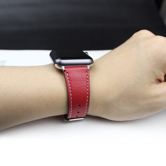 Кожаный ремешок для Apple Watch 42 и 44мм (красный) Кожаный ремешок для Apple Watch 42 и 44мм (красный)