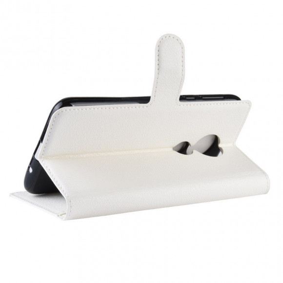 Чехол для Motorola Moto G7 Power (белый)