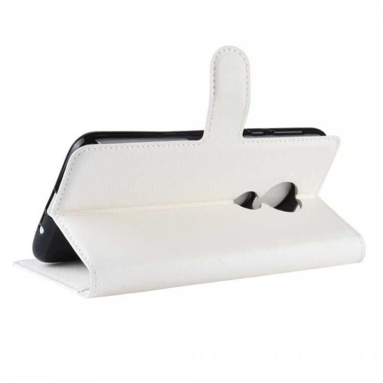 Чехол для Motorola Moto G7 Power (белый)