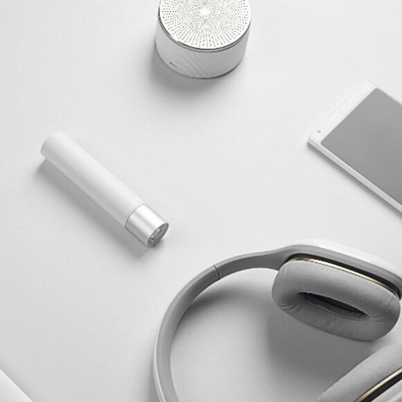 Аккумулятор Mi Power Bank Flashlight 3250mAh