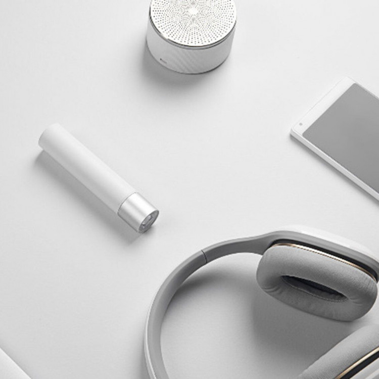 Аккумулятор Mi Power Bank Flashlight 3250mAh