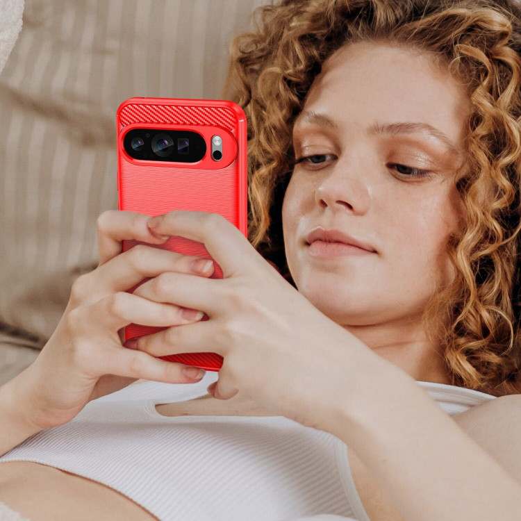 Чехол-накладка Carbon Fibre для Google Pixel 9 Pro XL (красный)