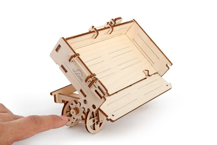 Сборная модель 3D-Пазл Ugears Прицеп к трактору