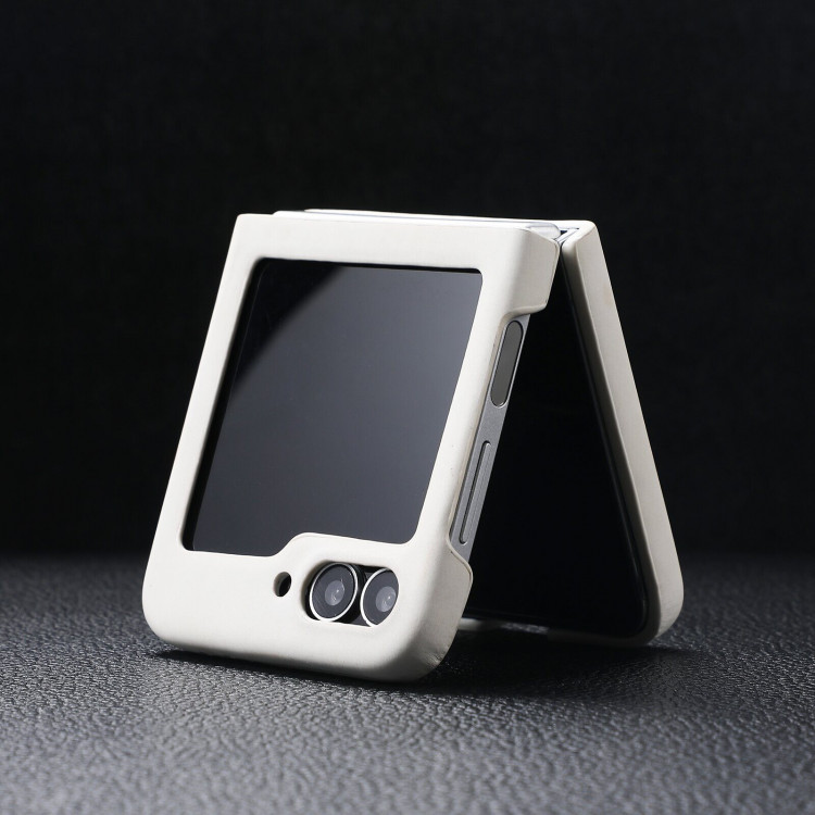 Чехол с MagSafe для Samsung Galaxy Z Flip5 (белый)