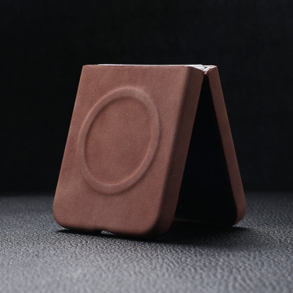 Чехол с MagSafe для Samsung Galaxy Z Flip5 (коричневый) Чехол с MagSafe для Samsung Galaxy Z Flip5 (коричневый)