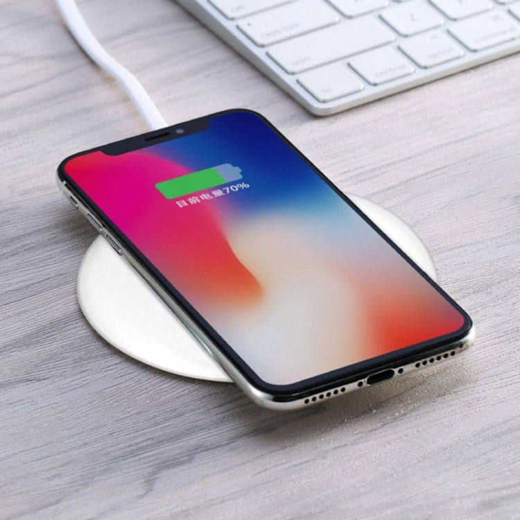 Беспроводное зарядное устройство Remax Flying Saucer (белый)