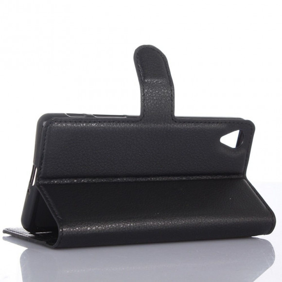 Чехол с визитницей для Sony Xperia L1 (черный) Чехол с визитницей для Sony Xperia L1 (черный)