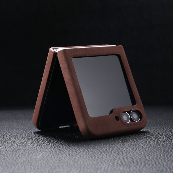 Чехол с MagSafe для Samsung Galaxy Z Flip6 (коричневый) Чехол с MagSafe для Samsung Galaxy Z Flip6 (коричневый)