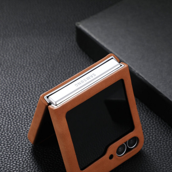 Чехол с MagSafe для Samsung Galaxy Z Flip6 (светло-коричневый)