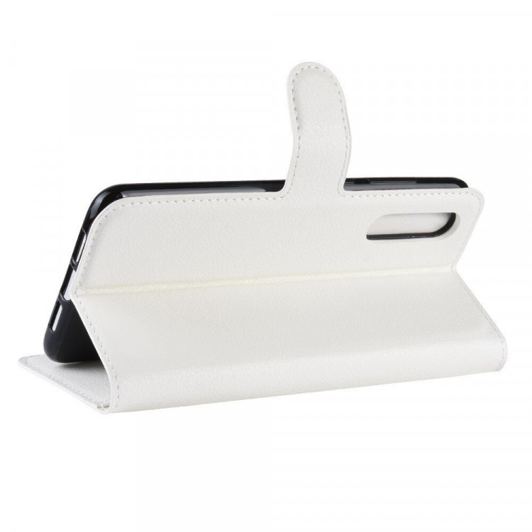 Чехол для Xiaomi Mi 9 (белый)