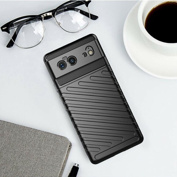 Чехол-накладка Thunder Series для Google Pixel 6 (черный)