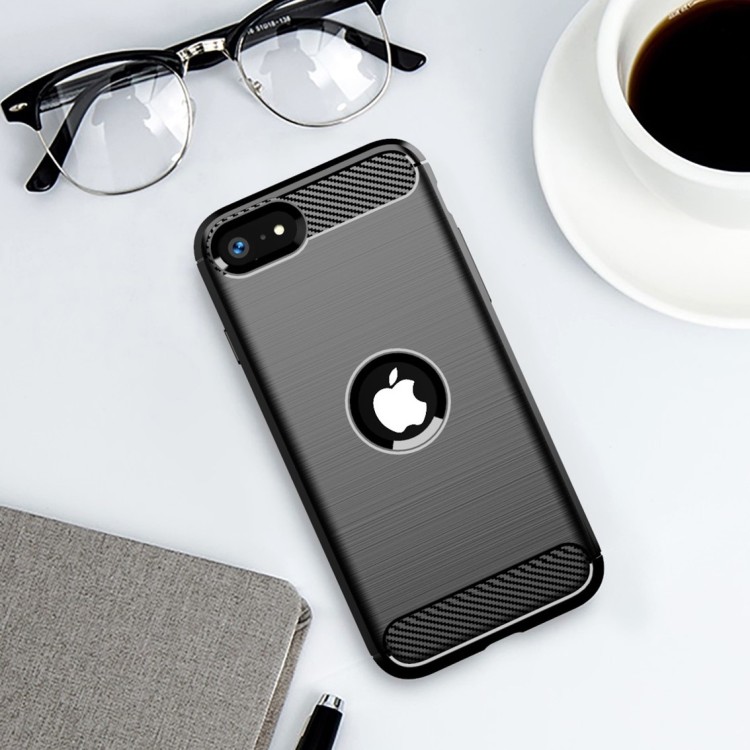 Чехол-накладка Carbon Fibre для iPhone SE (2020) / iPhone SE (2022) (черный)