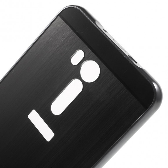 Алюминиевый бампер-чехол для ASUS ZenFone Go ZB551KL (черный) Алюминиевый бампер-чехол для ASUS ZenFone Go ZB551KL (черный)