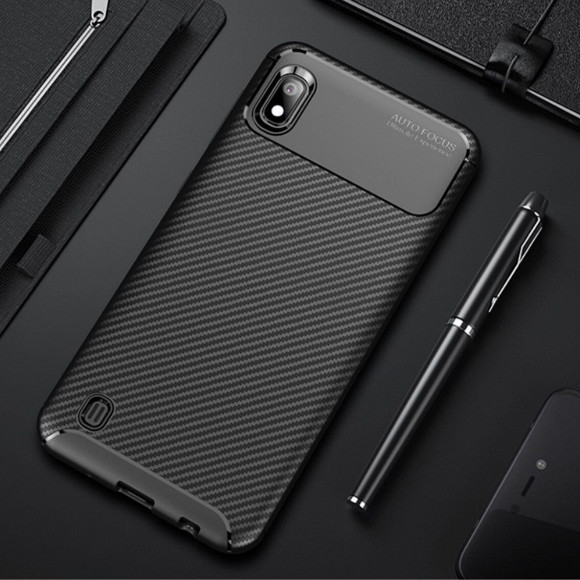 Чехол-накладка Resistant Carbon для Samsung Galaxy A10 (черный)