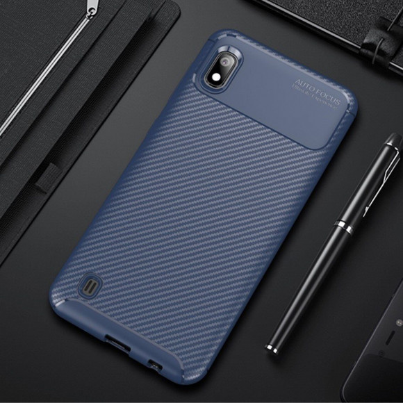 Чехол-накладка Resistant Carbon для Samsung Galaxy A10 (темно-синий)